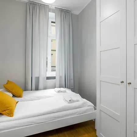 Old Town Apartment Garbary By Noclegi Renters Posen Exterior foto
